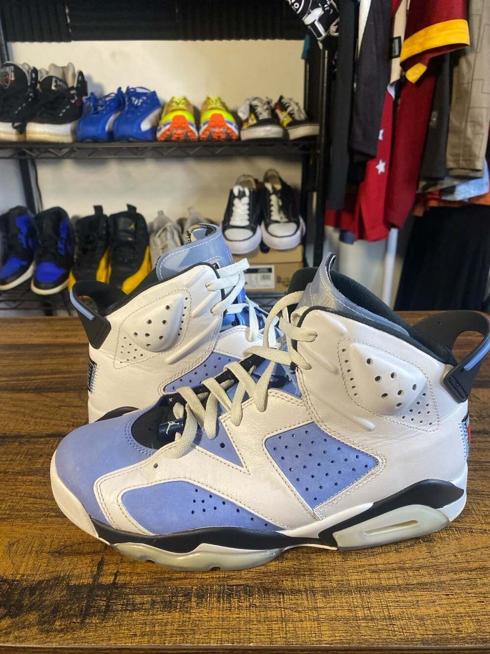 Air Jordan 6 Retro UNC University Blue